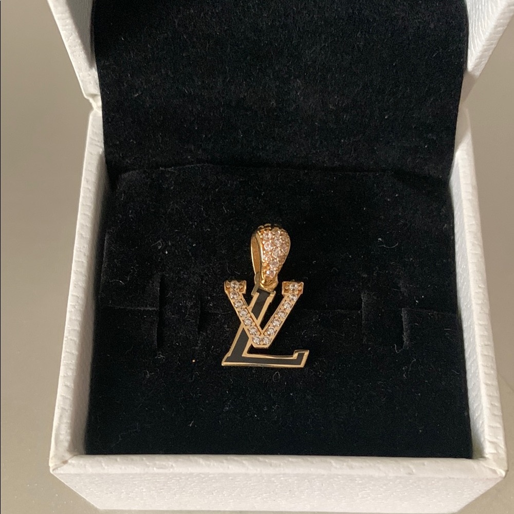 Gold Pendant with Crystals